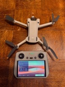 DJI Mini 4K z pilotem DJI RC-N1C (z wbudowanym ekranem)