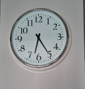 Zegar ścienny Ikea BRAVUR - biały, stan idealny!