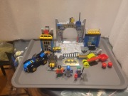 LEGO Juniors 10672 - Batman: Obrona jaskini