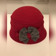 Sliczny wloski kapelusik damski