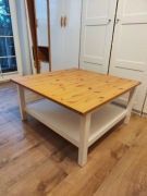 Stolik kawowy Ikea Hemnes 90x90x46 biała bejca/jasnobrązowy