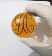 szklany przycisk do papieru MURANO litery inicjalne