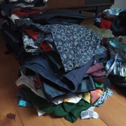 Odzież z szafy mega paka mix damskie męskie 30 kg 100 sztuk