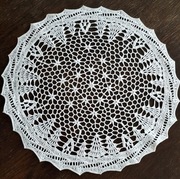 Świąteczna serwetka szydełkowa "Wigilijna Noc"