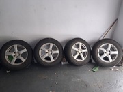 Komplet opon zimowych 235/65/R17 + alufelgi do Hondy CRV-III