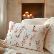 100 % bawełniana poszewka 40/60 cm. "Króliczki"