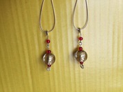 kolczyki ze szklanymi koralikami z Italii