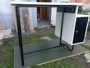 Stare biurko po renowacji w stylu bauhaus 