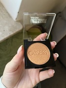 Piekny duży cień do powiek MUR Makeup Revolution