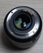 Jasny portretowy obiektyw stałka 50mm z światłem f1,4 z autofocus  CANON EF