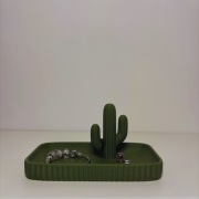 Stojak na biżuterię – kaktus