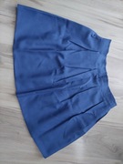 Rozkloszowana spódnica z kontrafałdami