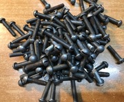 Śruby M4 kulisty łeb nacięcie proste PRL