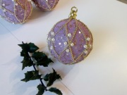 Bombki, różowo-fioletowe, perełki, cekiny.