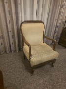 Ludwikowski stylowy fotel, bogato rzeźbiony/meble holenderskie/do renowacji