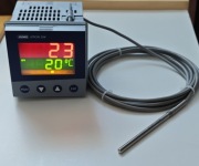 Regulator / Sterownik temperatury JUMO DTRON 304 24V + PT100