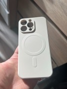 Etui iPhone 13 Pro Kremowe MagSafe