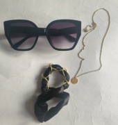 Zestaw naszyjnik , okulary i ozdoba do włosów