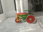 Niemiecka metalowa zabawka walec drogowy z lat 60. ub. wieku