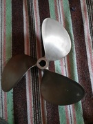 Śruba napędową łodzi