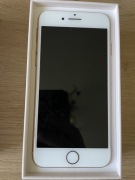 iPhone 8 w bardzo dobrym stanie 