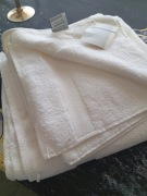 Ręczniki kąpielowe nowe 