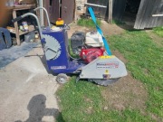 Piła do ciecia betonu i asfaltu