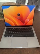 MacBook Pro 14" 2021 / M1 Pro / 16 GB RAM / 512 GB SSD pudełko i ładowarka