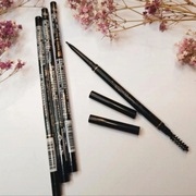 Kredka do brwi 3 sztuki czarna ciemno brązowa z grzebykiem