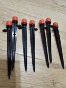 Zraszacz z zaworem do węża 4/6mm