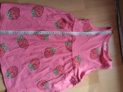 Letnia sukienka na ramiączkach truskawka