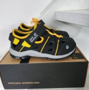 Nowe półsandały treking chłopięce jack wolfskin 29