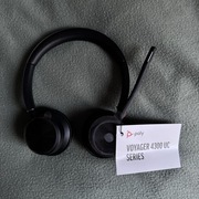 Słuchawki bezprzewodowe Poly Voyager 4320 UC – Zestaw biznesowy, NOWE