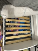 Sprzedam łóżeczko dziecięce z barierkami i szufladą (zewn 163x83)