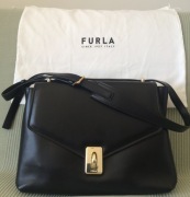 Skórzana torebka__Furla