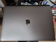MacBook Pro 15" 2018 | i7 | 16GB | Radeon 555X | Uszkodzony LCD |Wylogowany