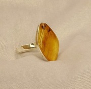 Pierścionek Srebro i Bursztyn