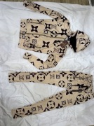 Beżowy dres rozmiar S