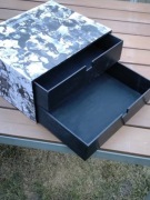 Drewniany organizer z dwoma szufladami