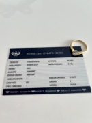 Złoty pierścionek zaręczynowy z brylantem 