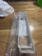 Metalowy uchwyt do Skrzynki balkonowe j dwie sztuki