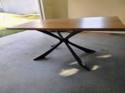 Stół jadalniany w stylu Loft 