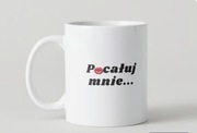 Kubek personalizowany śmieszny pocałuj mnie