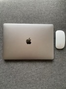 MacBook Pro 2017 219cykli