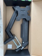 uchwyt biurkowy do monitora – regulowane ramię gazowe (VESA)