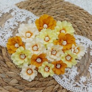 Kwiaty z tkaniny ręcznie robione A26