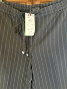 Eleganckie damskie spodnie w kant Reserved 42