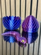 Jajko niespodzianka z wężem