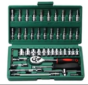 Zestaw narzędzi do auta 