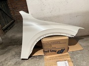 Volvo XC90 Błotnik prawy przód.